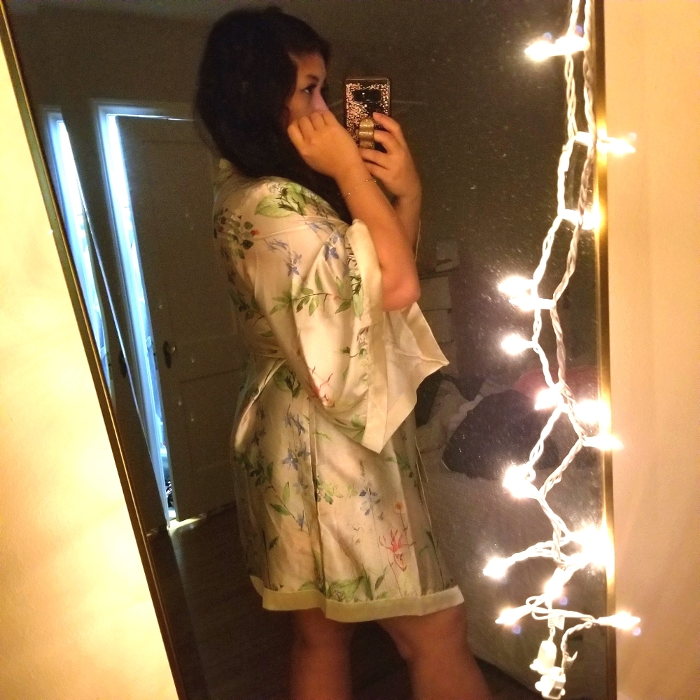 Silk flower robe kimono